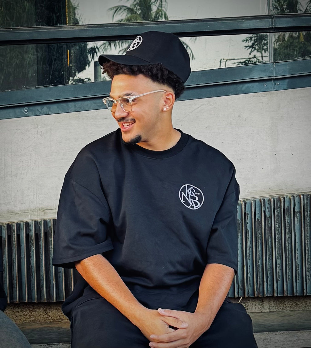Monochrome Apex cap
